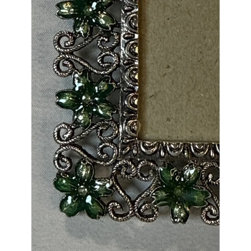 Vintage Silver Tone Green Enamel Flower Filigree Metal Picture Frame 4x5.5